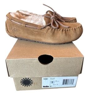 UGG Kids Dakota Chestnut Suede Slippers Moccasins‎ 5296 Shoes Size 2